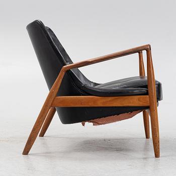 Ib Kofod Larsen, a 'Sälen' (Seal) armchair, Olof Perssons Fåtöljindustri (OPE), Jönköping, Sweden 1950-60s.