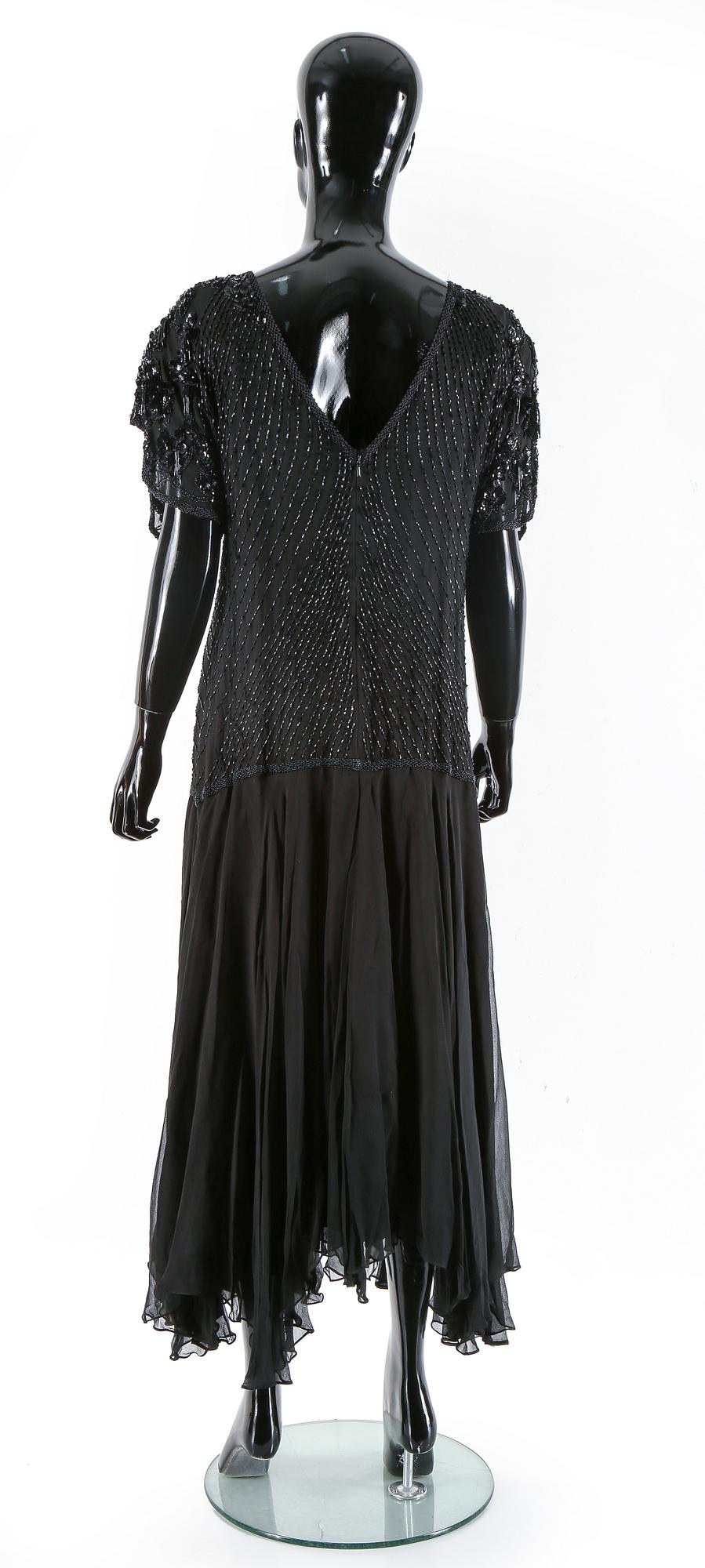 KLÄNNING, Oleg Cassini.