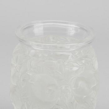 RENÉ LALIQUE, a signed Bagaelle vase.