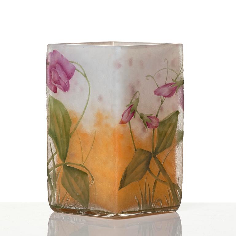 Daum Frères, a set of two Art Nouveau cameo glass vases, Nancy, France.