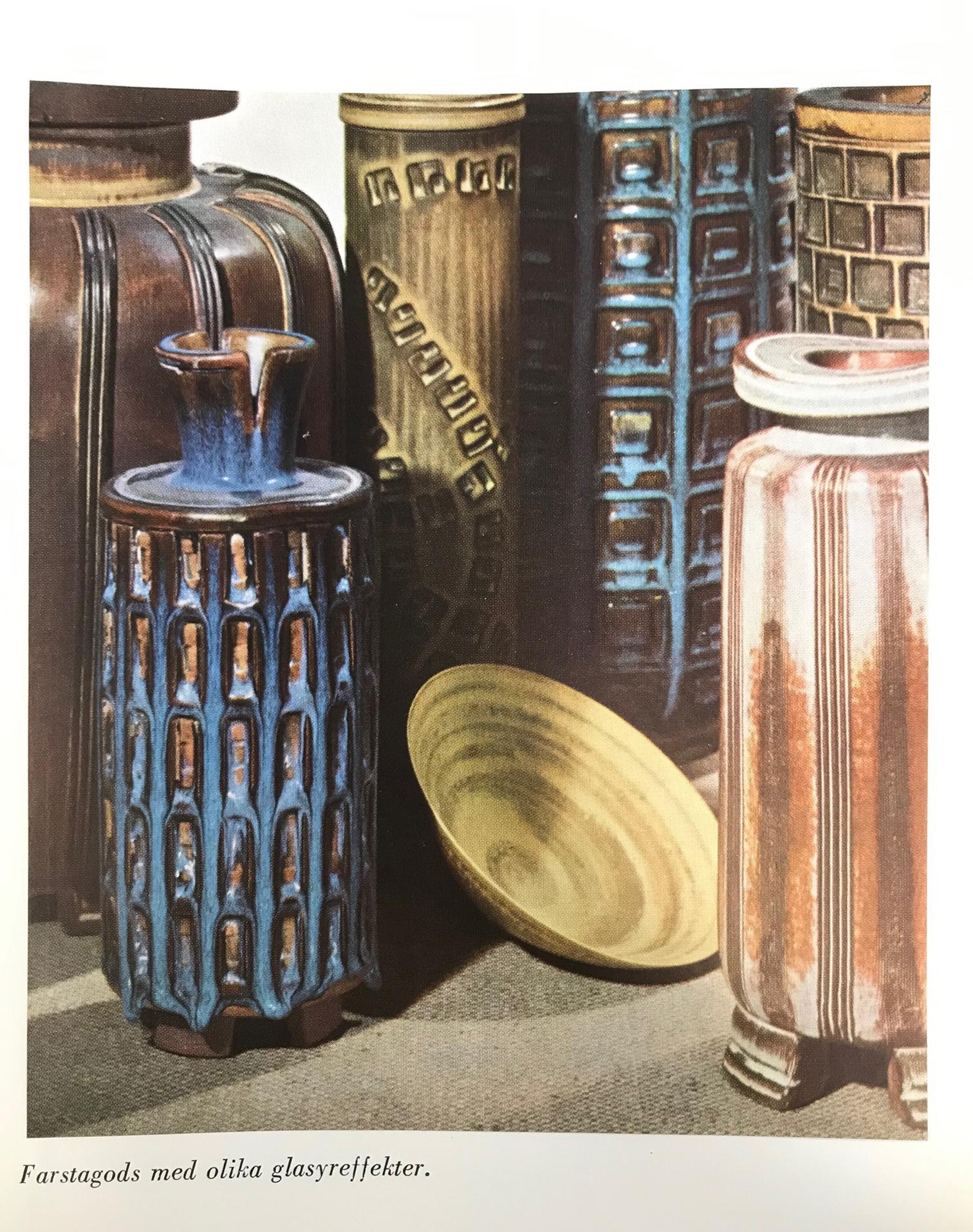 Wilhelm Kåge, a "Farsta" stoneware vase, Gustavsberg studio, Sweden 1952.
