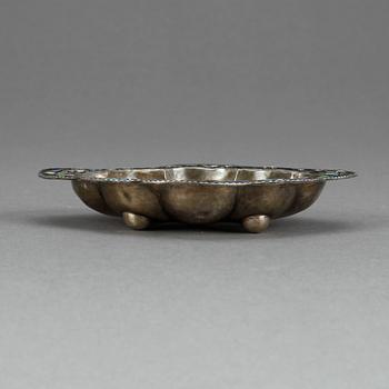 SKÅL, sterlingsilver och emalj. Vikt ca 21 gram.