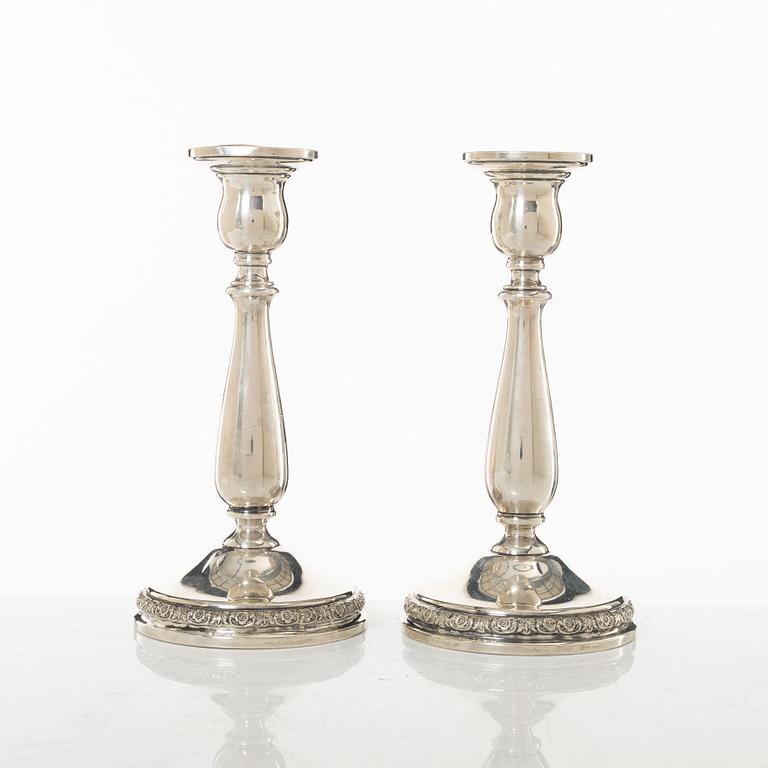 A pair of silver candelsticks, 'Prelude', International Sterling, USA, 1947.