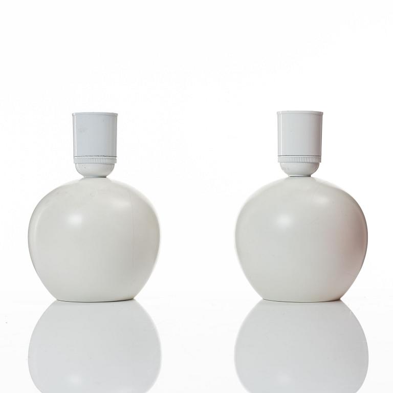 Josef Frank, a pair of model 2575 table lamps, Svenskt Tenn.