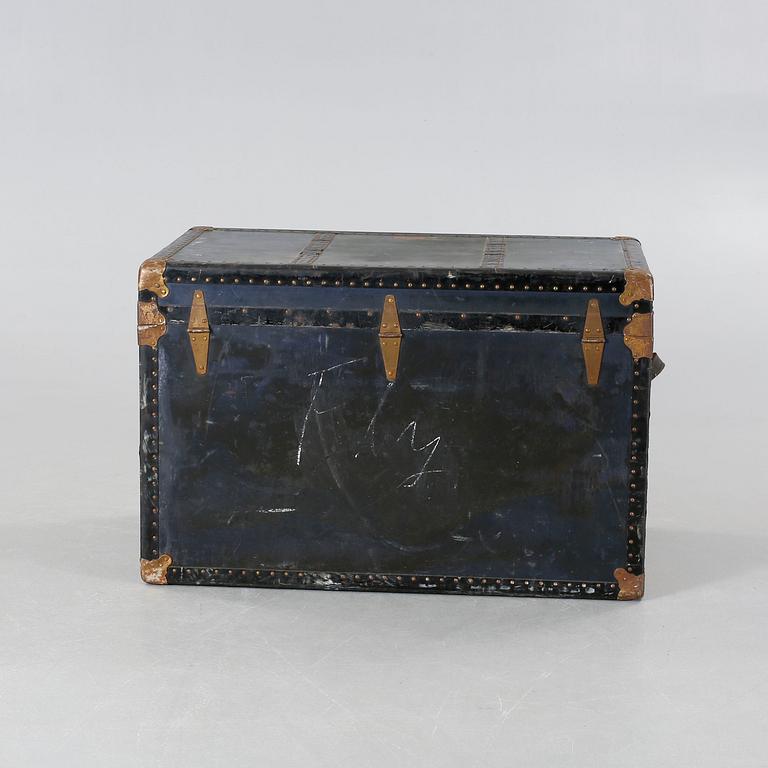 A trunk from A&S Unbreakable Trunks, New York, made in early 20th century.