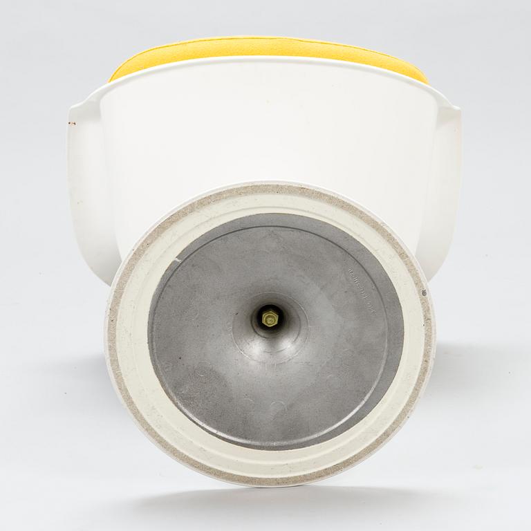 EERO SAARINEN, NOJATUOLI, "Tulip Chair", Knoll International.