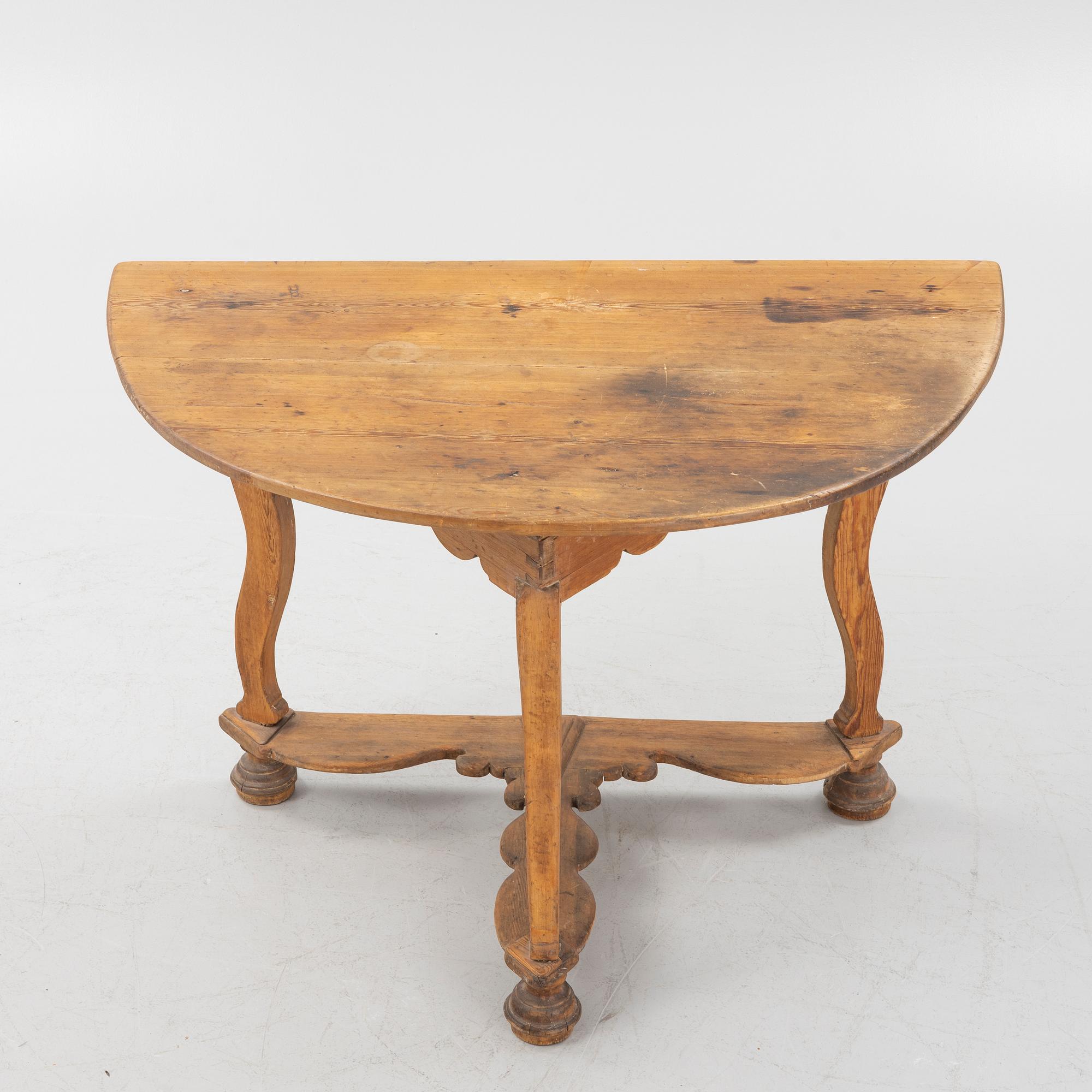 Bord, Sverige, Senbarock, 1700-talets första hälft.