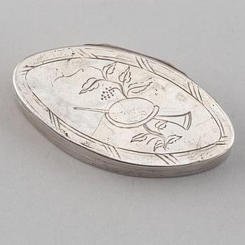 Two silver boxes, AI Lignell, Sundsvall, Sweden circa 1820 and PO Quade, Maribo, Denmark 1840-96.