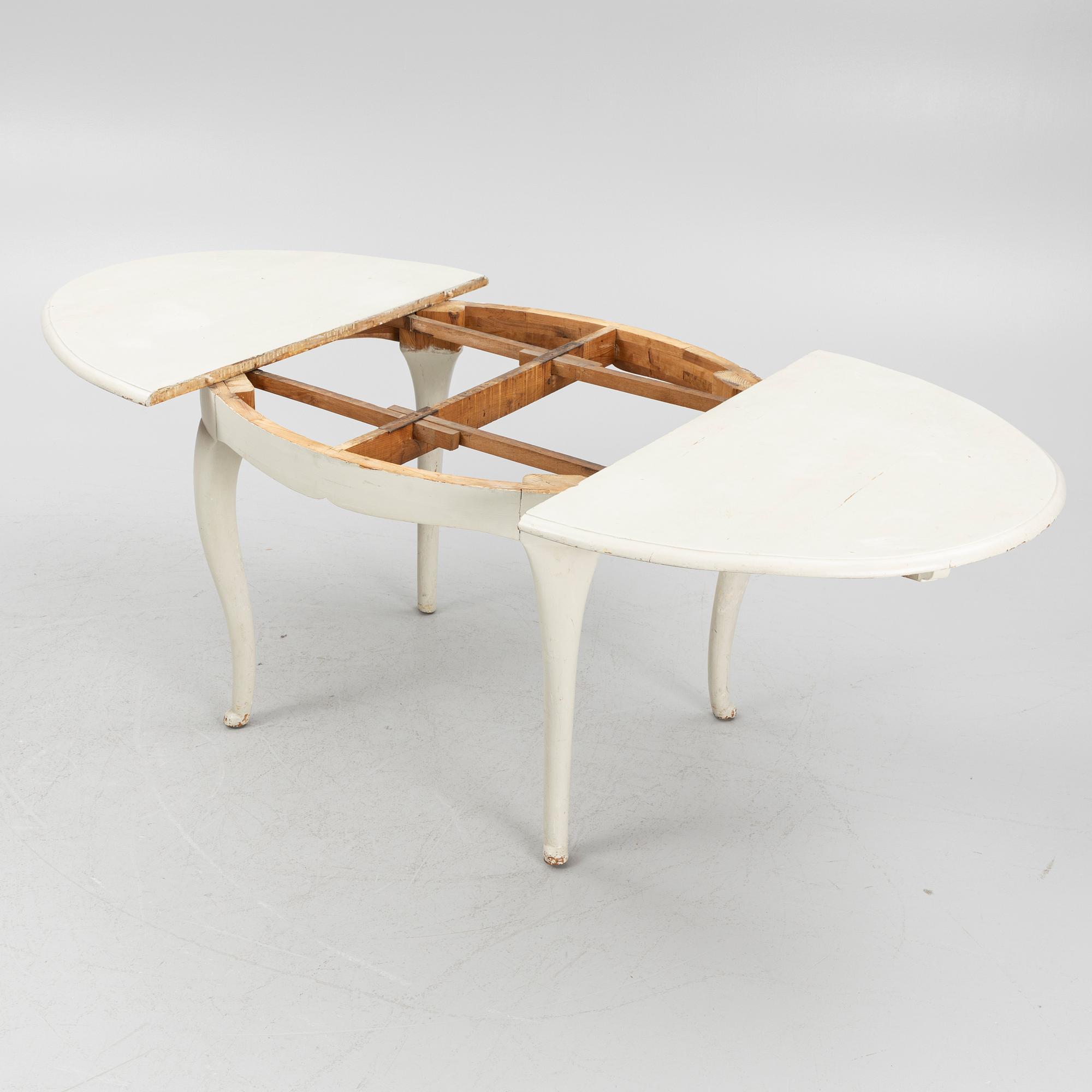Dining table, early 20th century, Rococo style.