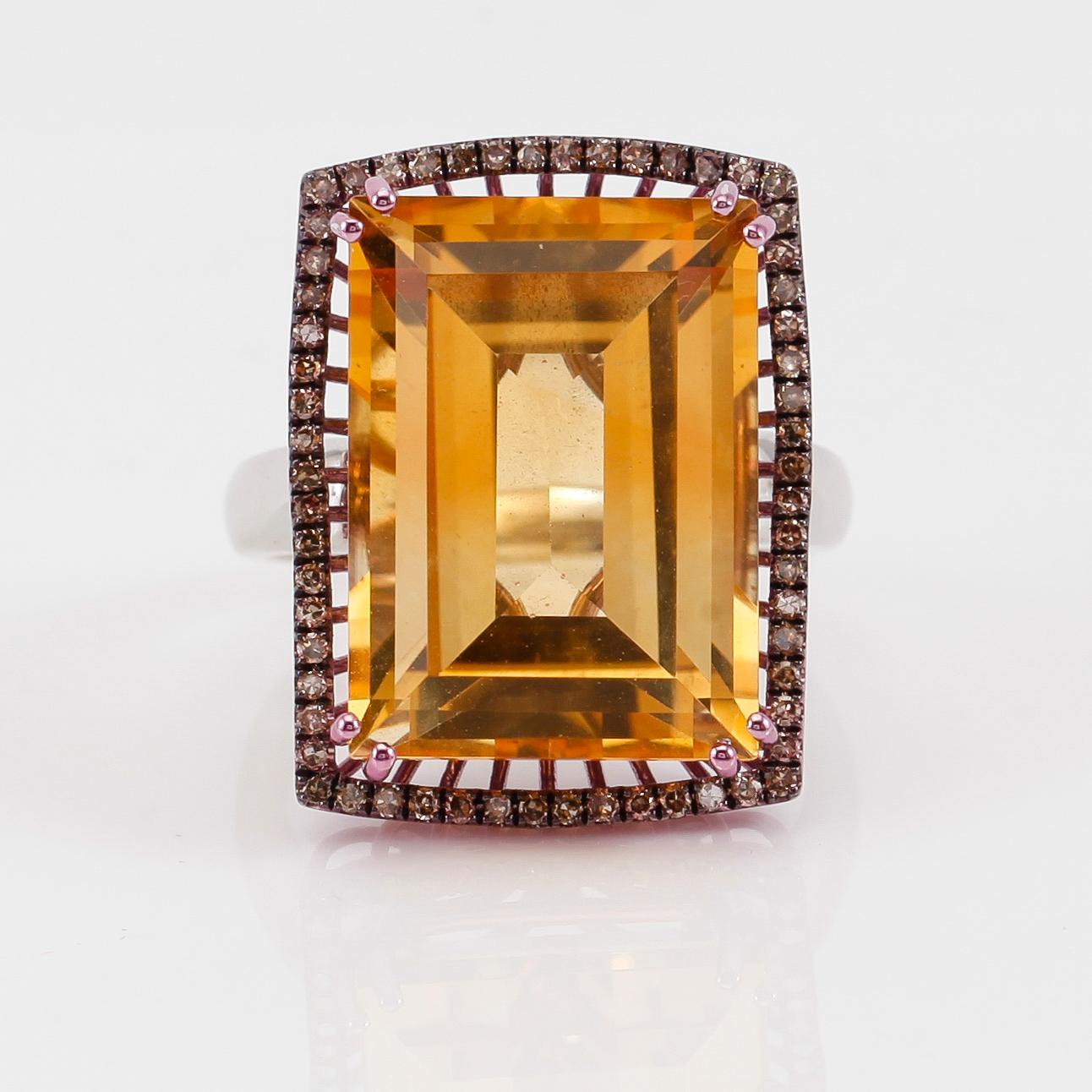 RING, 14K vitguld, citrin och diamanter.