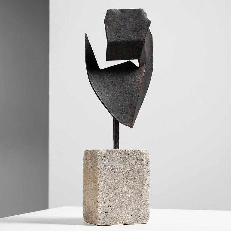 Julio González, "Tête aiguë (Masque aigu)".