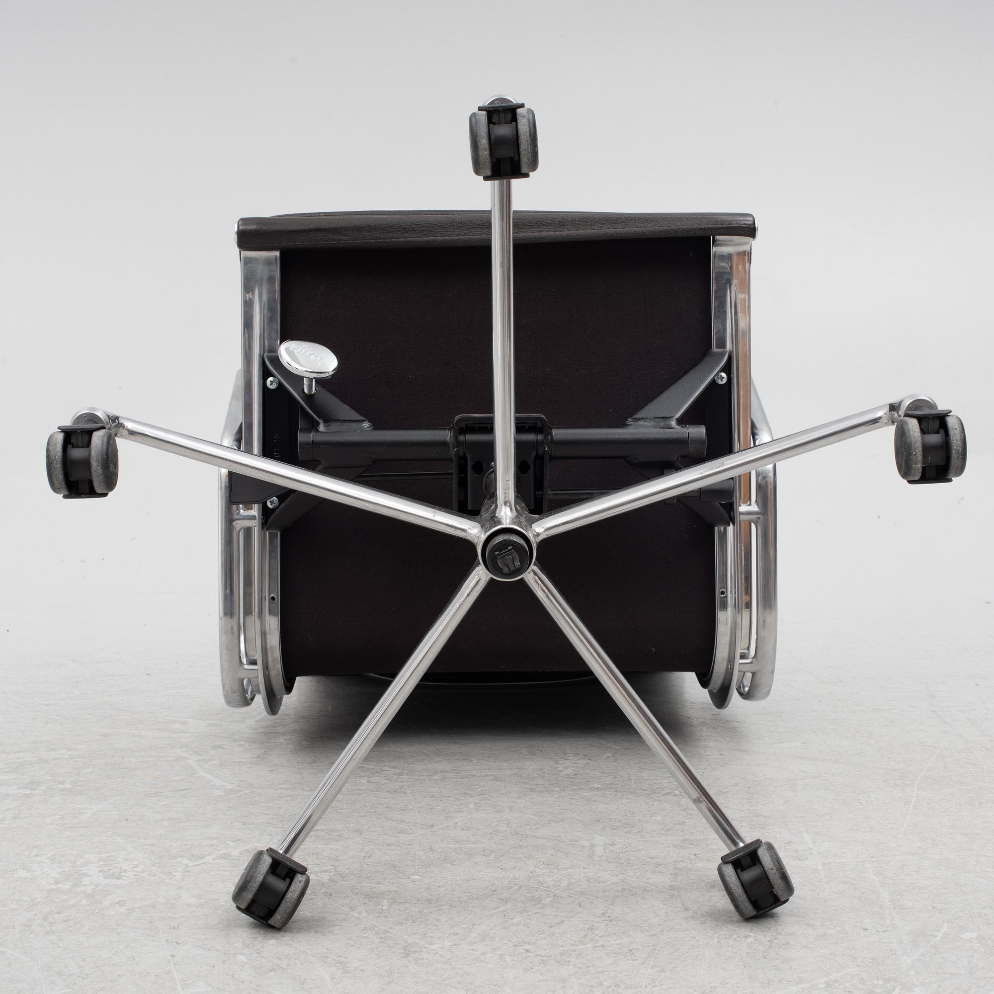 Charles & Ray Eames, office chair, "Soft Pad Chair EA217", Vitra.
