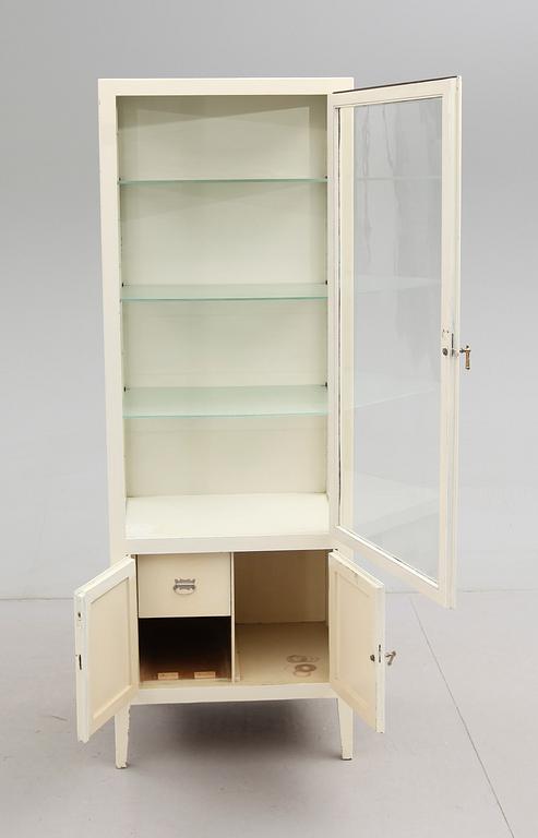 LÄKARSKÅP, 1900-tal.