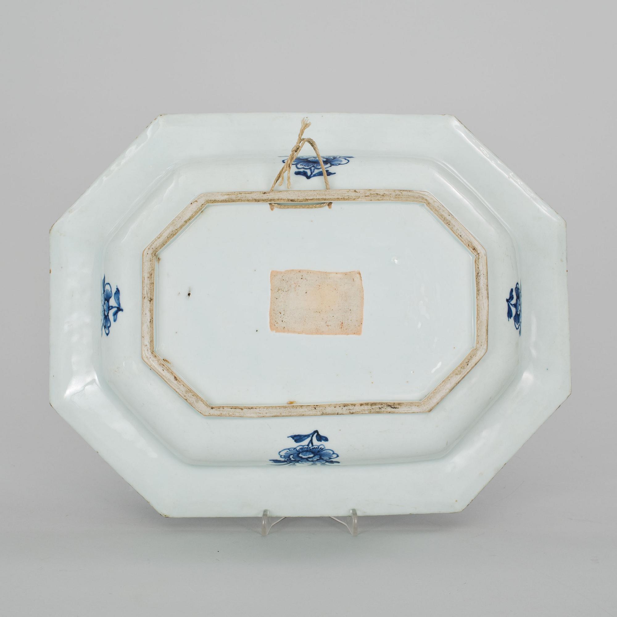 TERRINFAT, kompaniporslin. Qing dynastin, Qianlong (1736-95).