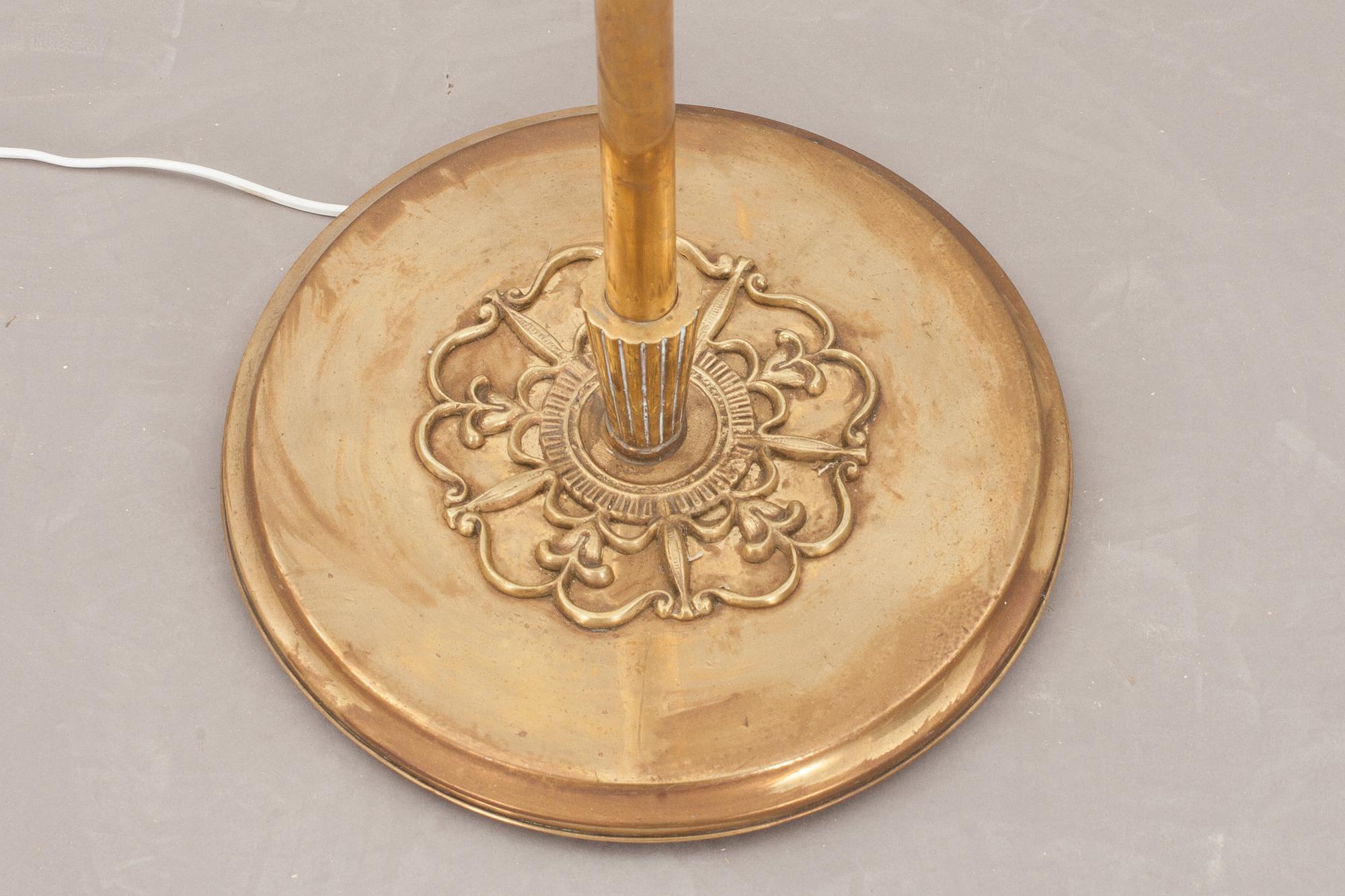 GOLVLAMPA, 1940-tal.