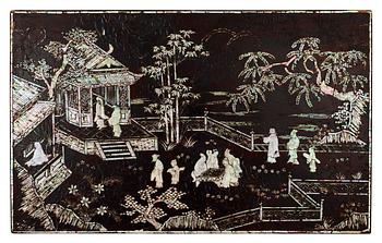 1681. A mother-of-pearl inlayed lacquered plaque, Qing dynasty, 17/18th Century.