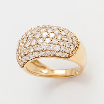 Sormus, bombé, 18K kultaa ja briljanttihiottuja timantteja.