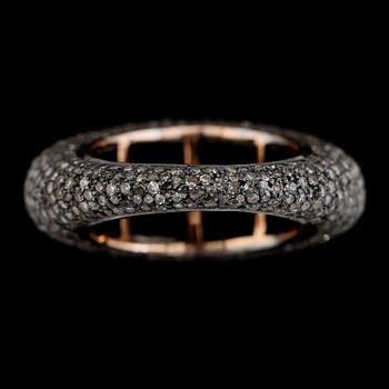 RING, silver, diamanter tot 3.53 ct. Vikt ca 14 g.