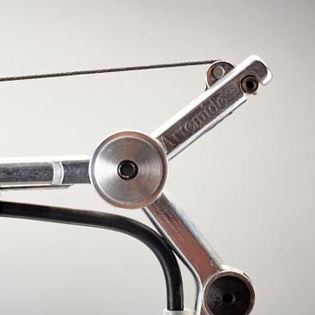 BORDSLAMPOR, ett par, "Tolomeo", Michele De Lucchi och Giancarlo Fassina, för Artemide, Italien.