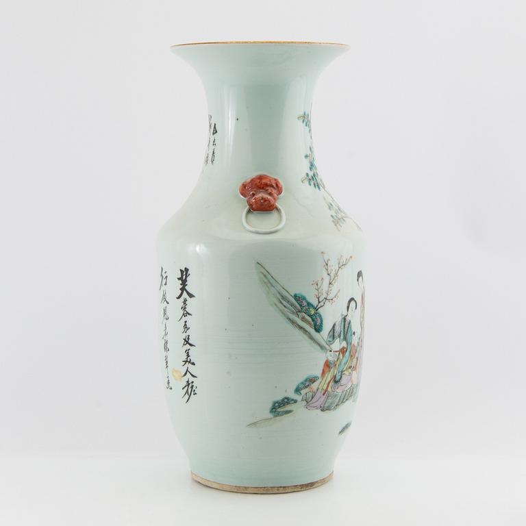 Floor vase China early 20th century porcelain.