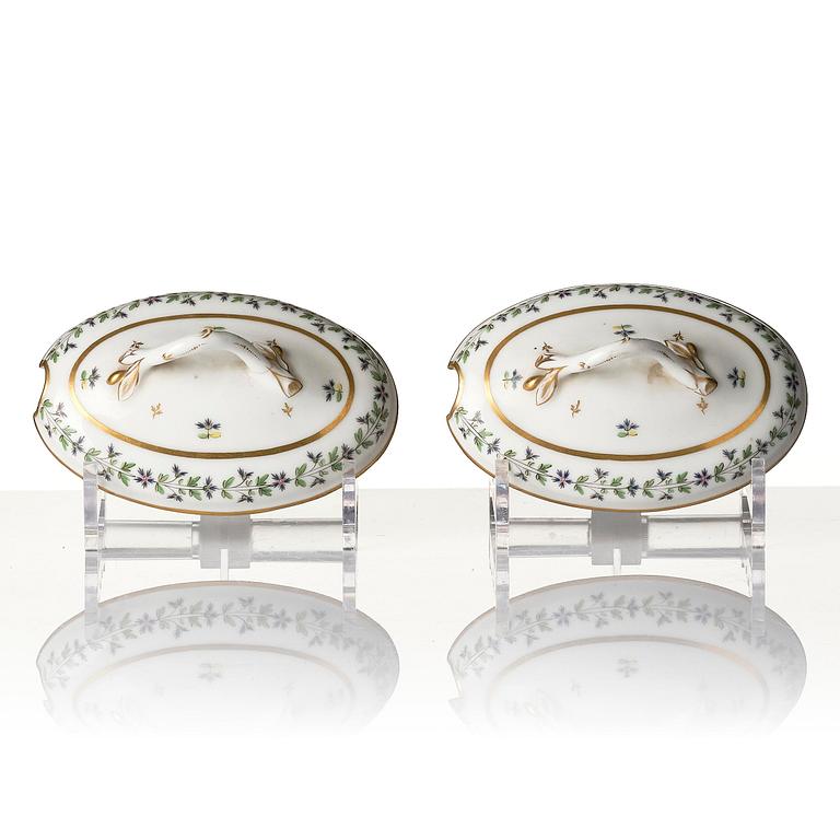 A five piece porcelain set with the 'Barbeaux pattern', France, some parts by Dihl et Guerhard, 18th/19th century.