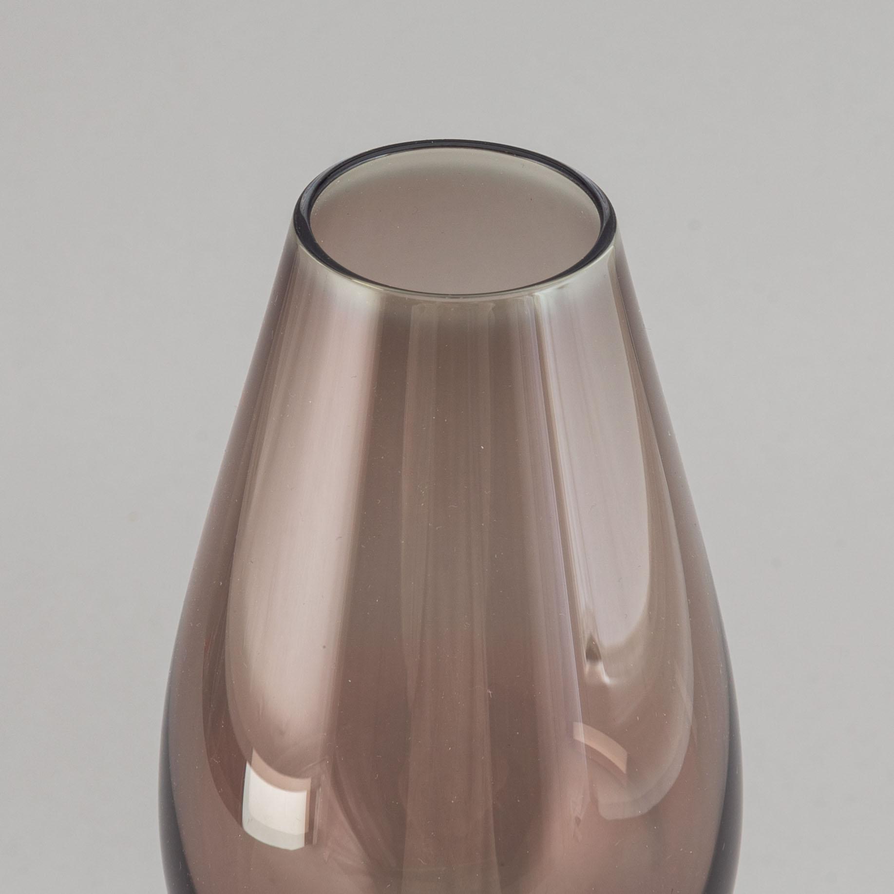 Nils Landberg, a tulip-shaped glass, Orrefors.