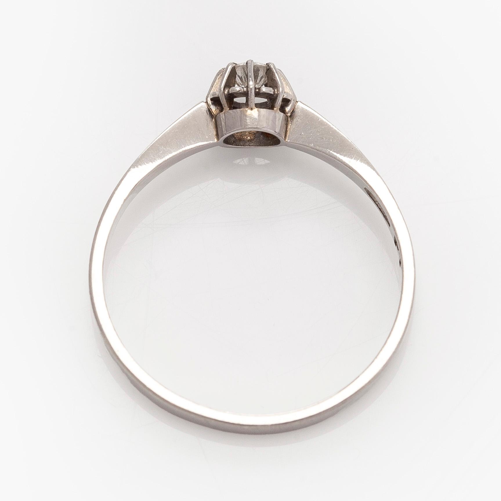 Ring, brilliant cut diamond, platinum, Peltonen & Kni, Helsinki.