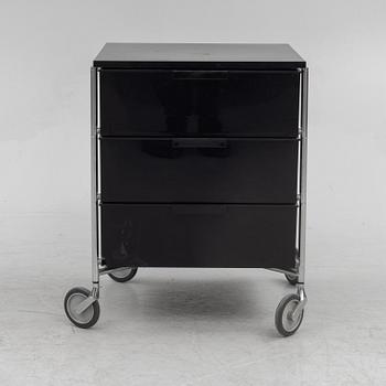 Antonio Citterio & Oliver Löw, Hurts/sideboard, "Mobil" for Kartell.
