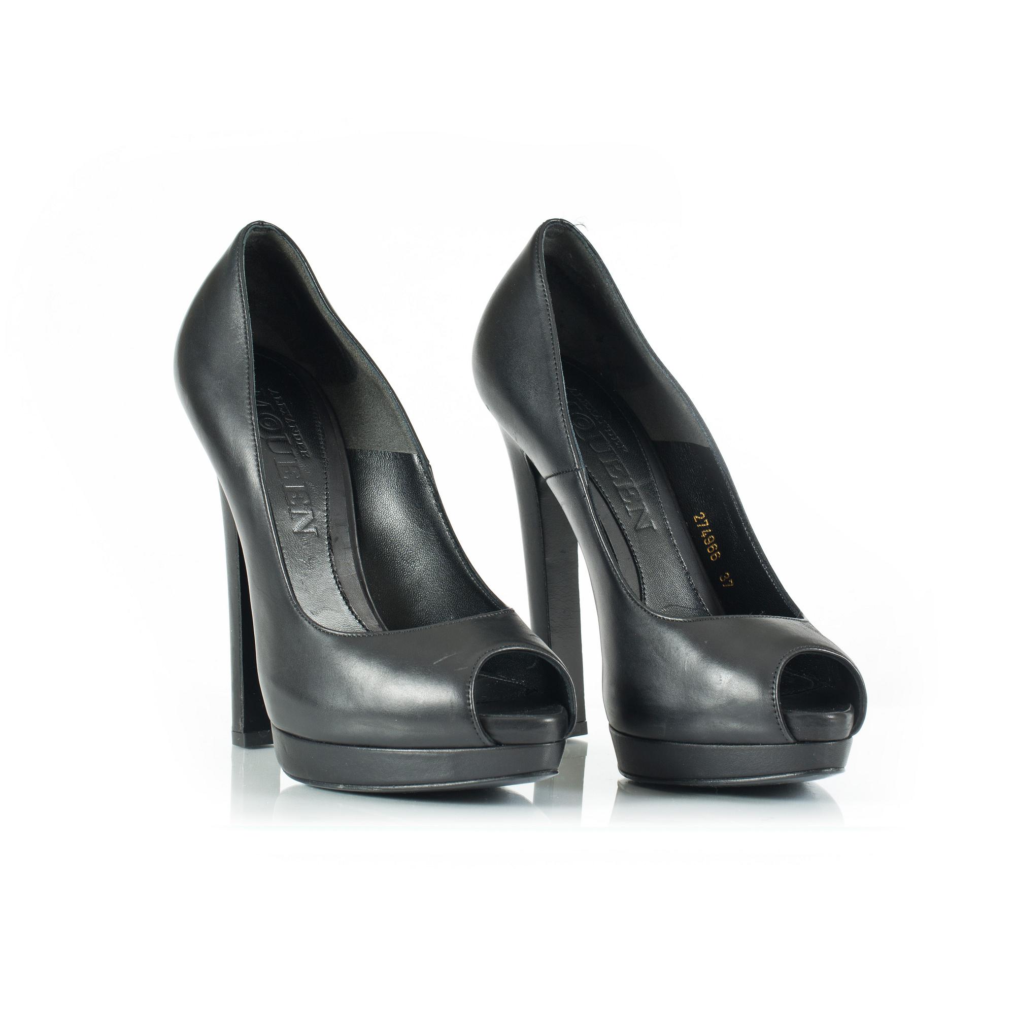 SKOR, Alexander Mcqueen.