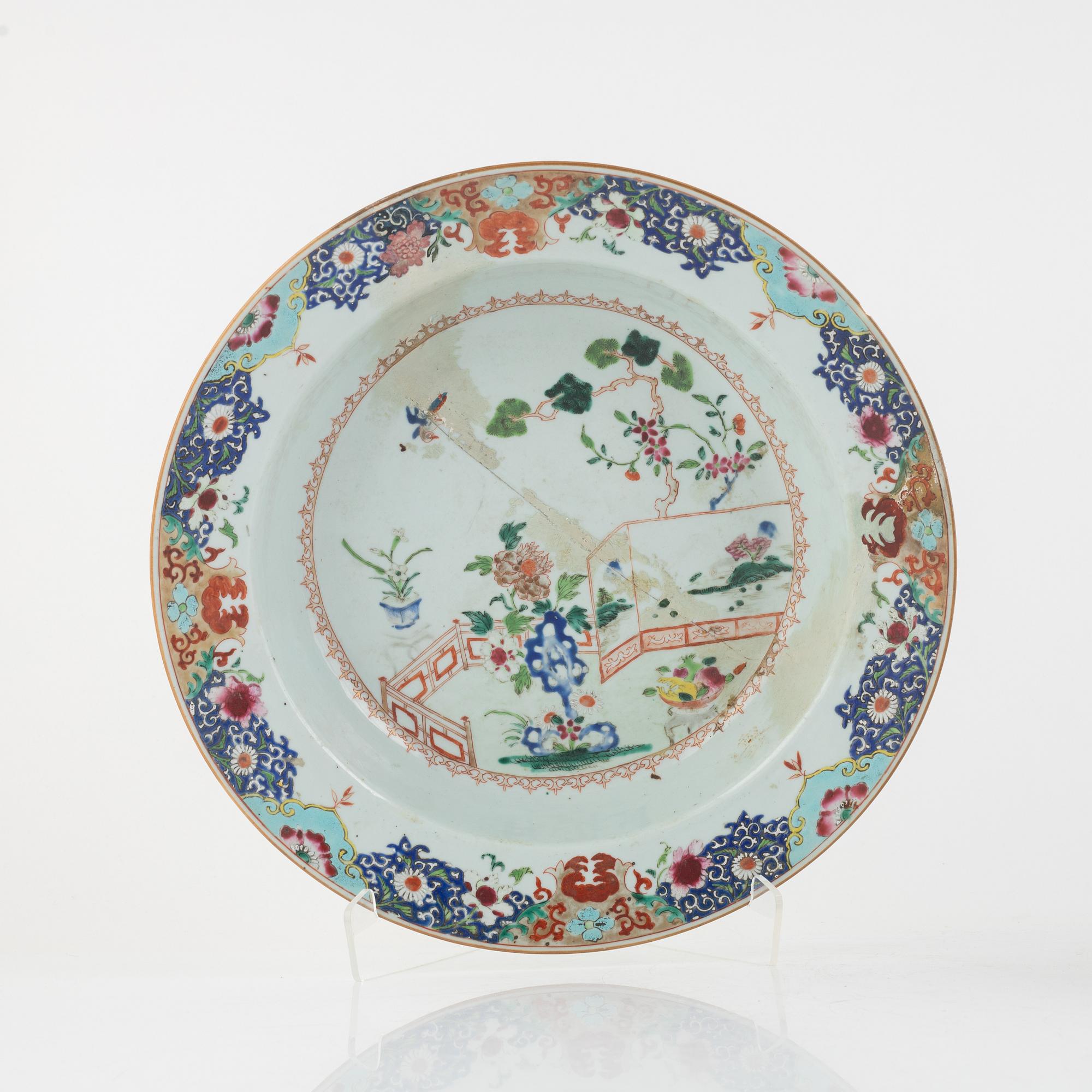 Bålskål och handfat, porslin, Kina, Qingdynastin, Qianlong (1736-95).