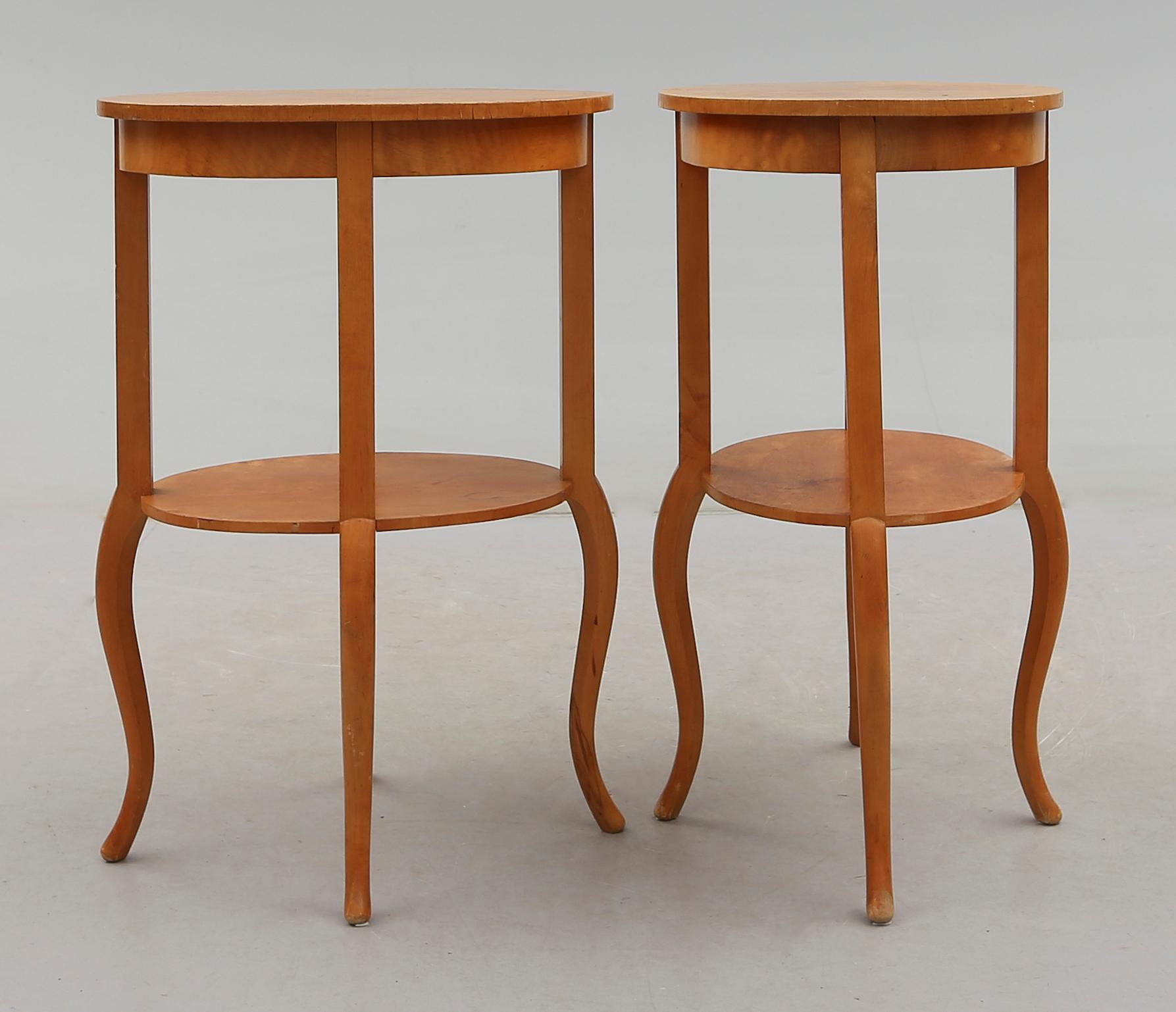 SÄNGBORD, 1 par, 1930-/40-tal.