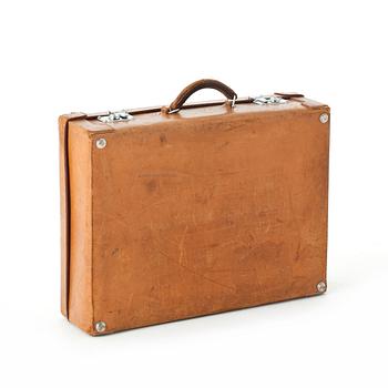 PALMGRENS, a leather suitcase.