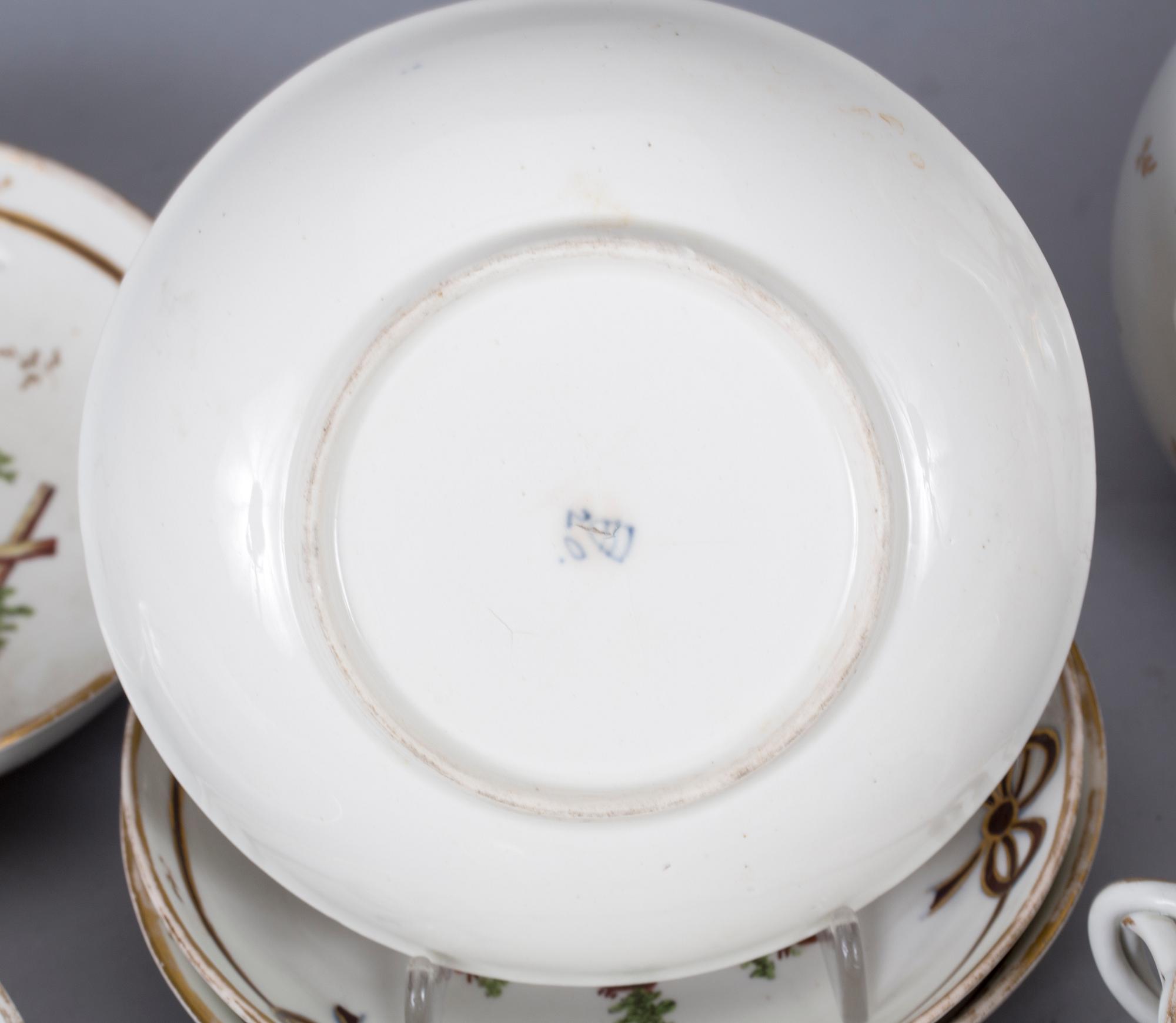 SERVISDELAR, ca 7 delar, porslin, Wien, 1800-tal.
