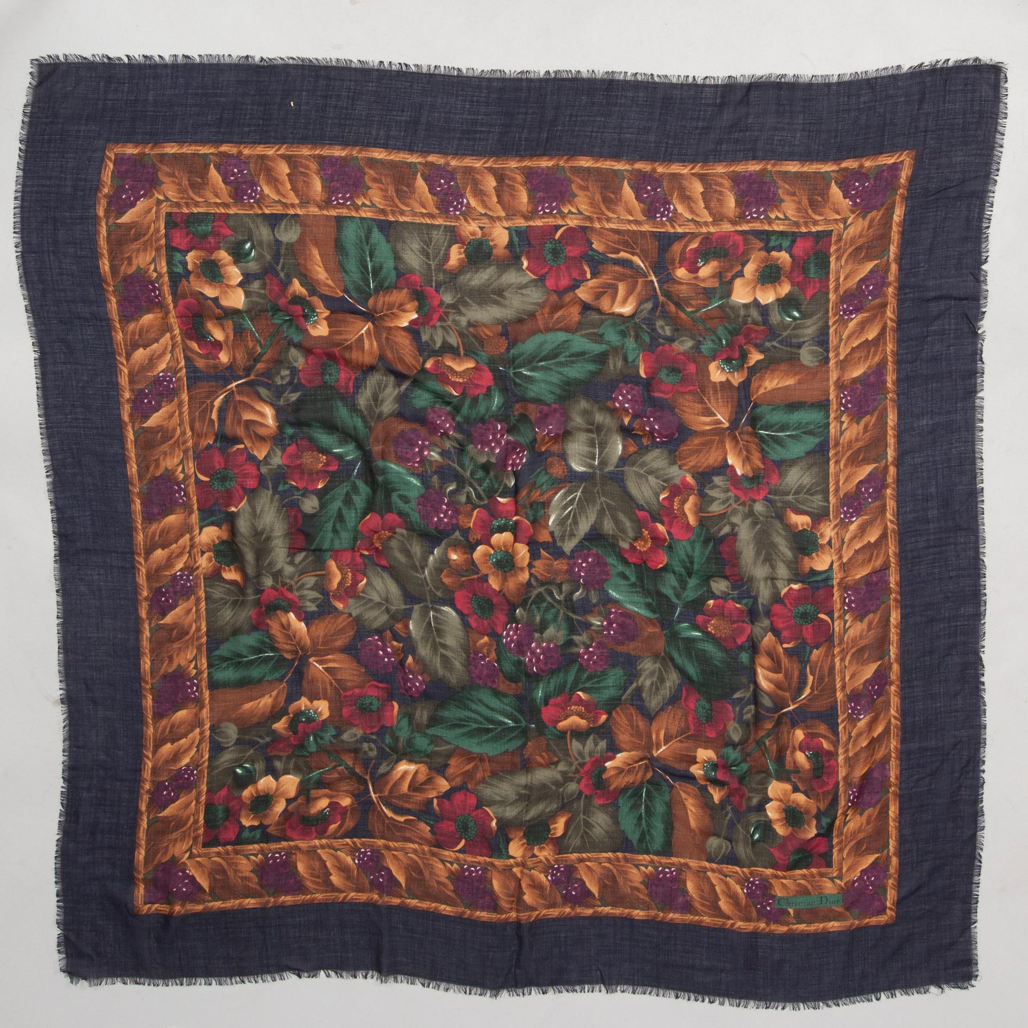 SCARF, Christian Dior.