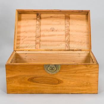 A Chinese wooden chest, first half of the 20th century.