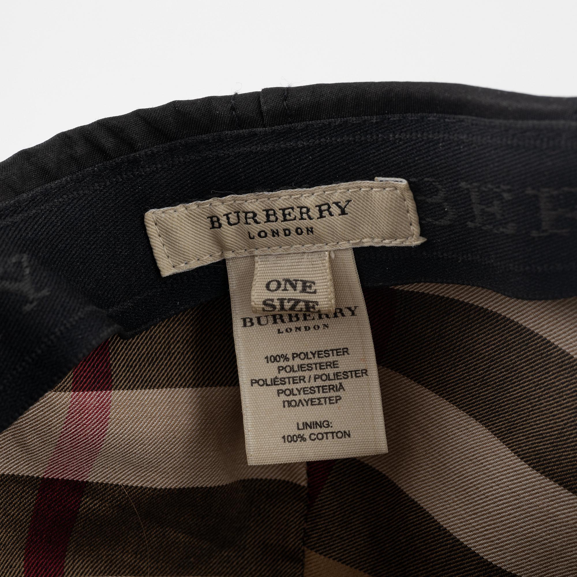 Burberry, väska, solskärm samt keps.