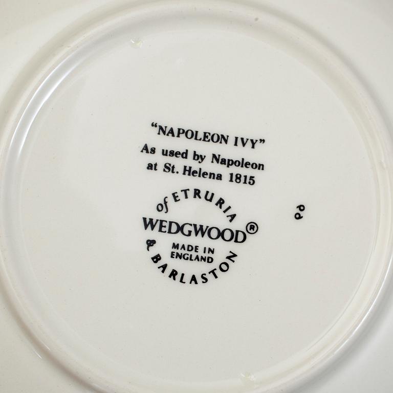 SERVISDELAR, porslin, 40 delar, "Napoleon Ivy", Wedgwood.