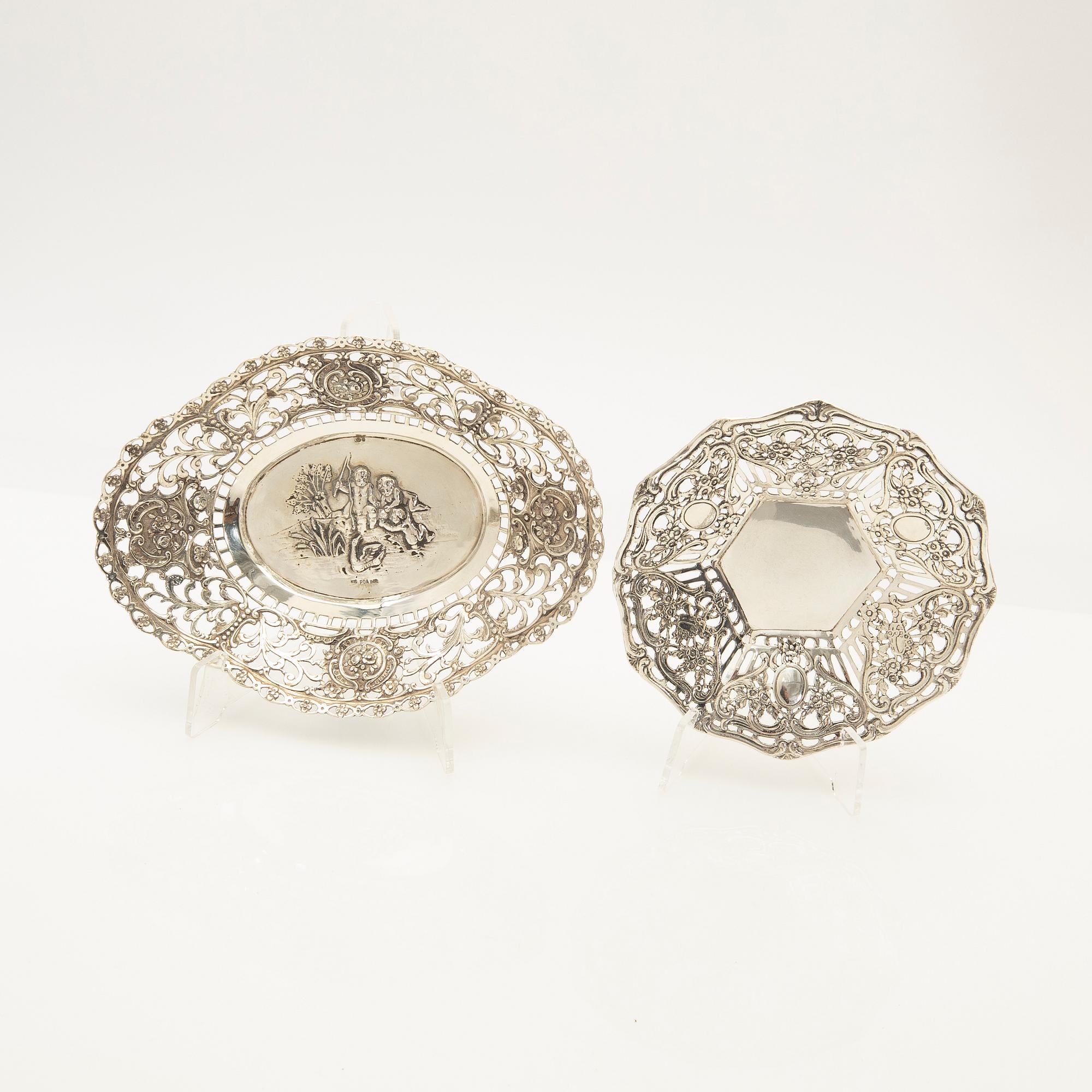 Fat/ Bowls, 7 pieces, silver, 20th century.