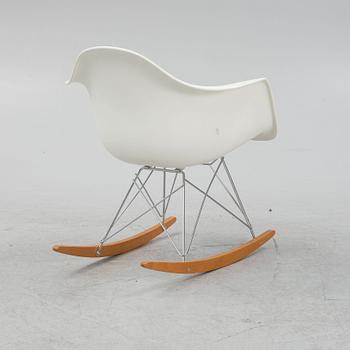 Charles & Ray Eames, a 'Eames Plastic Armchair RAR", Vitra, 2015.