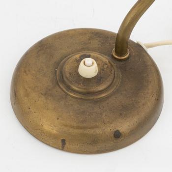 Harald Notini, skrivbordslampa/vägglampa, modell "15470", Arvid Böhlmarks Lampfabrik, 1940-tal.