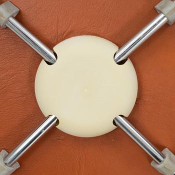 Arne Jacobsen, a set of six model 'Seven' chairs, Fritz Hansen, Denmark.