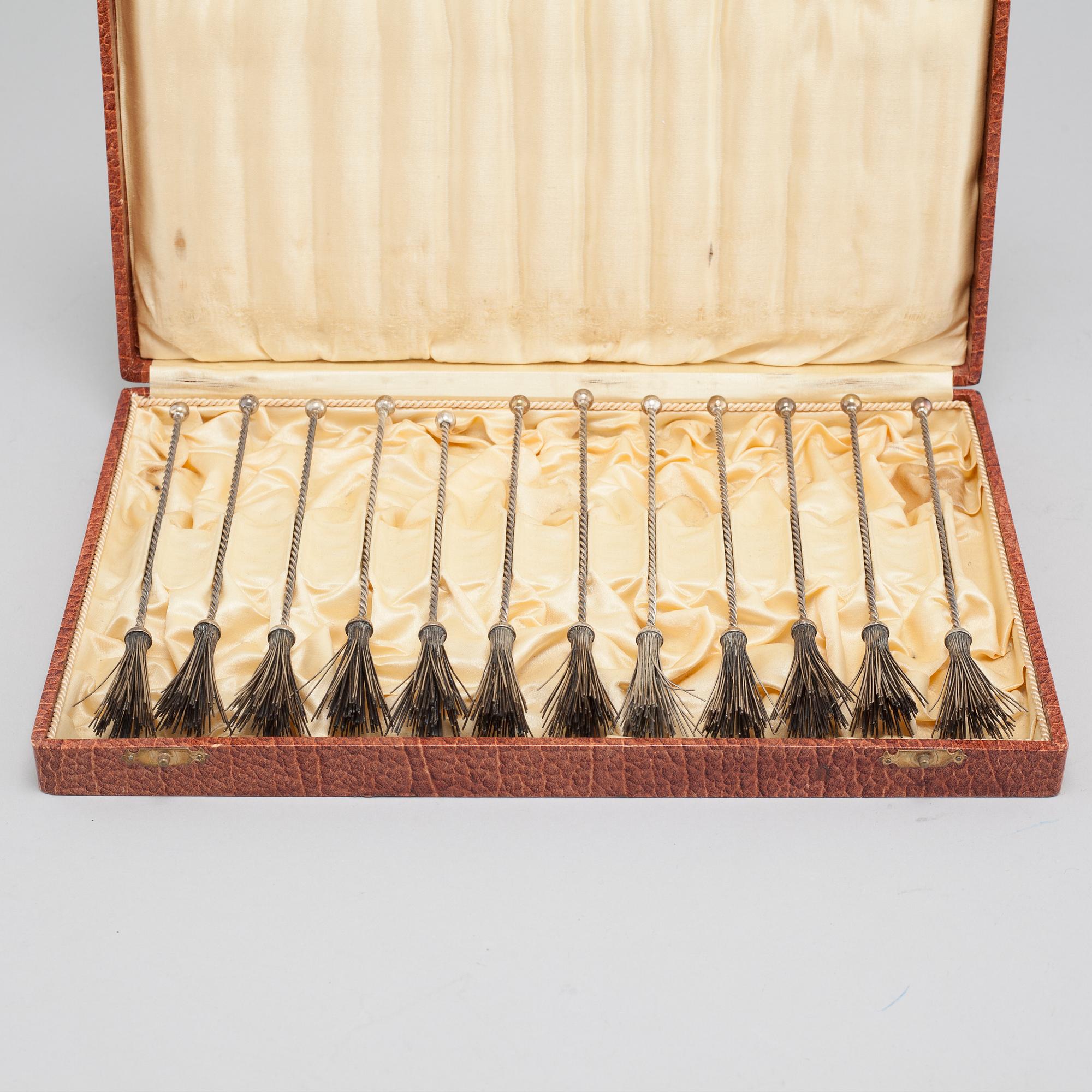 Twelve silver champagne whisks from KG Markströms Guldsmeds Ab in Uppsala, 1929.