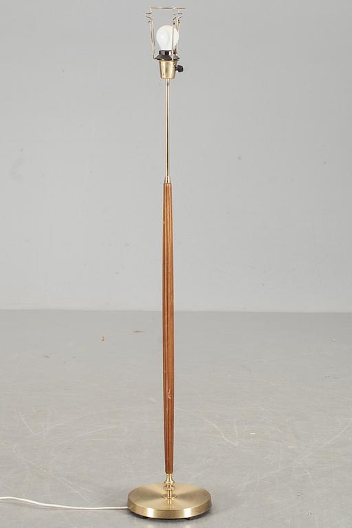 GOLVLAMPA, 1900-talets mitt.