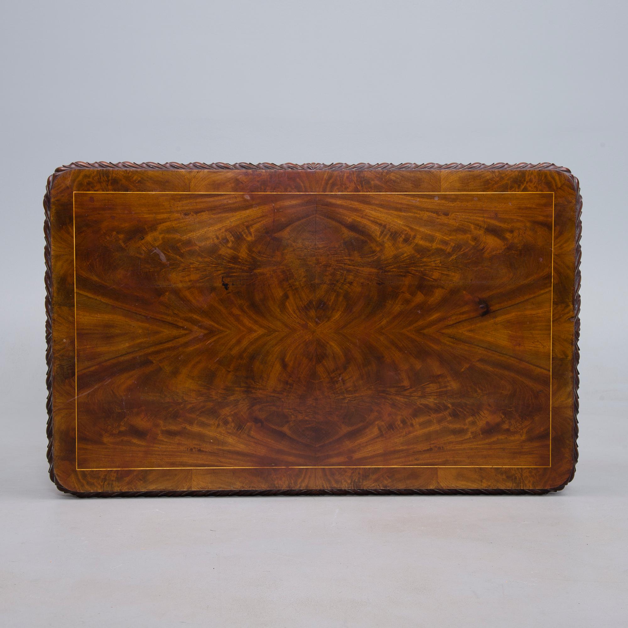 BORD, rokokostil, 1800-talets slut.