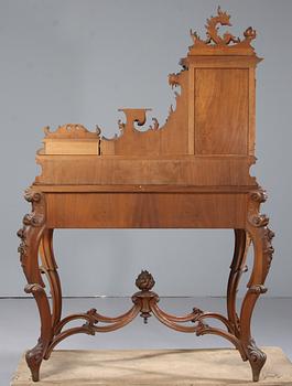 SKRIVBORD MED UPPSATS, nyrokoko, 1800-talets andra hälft.