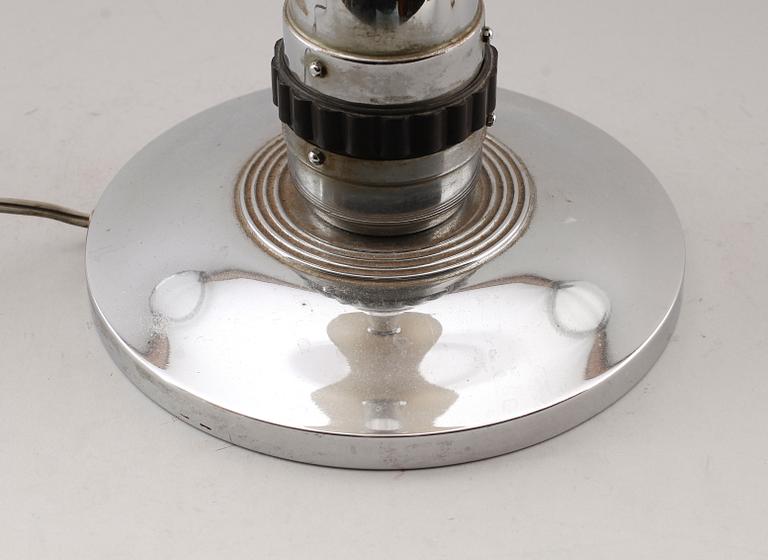BORDSLAMPA, 1900-talets första hälft.