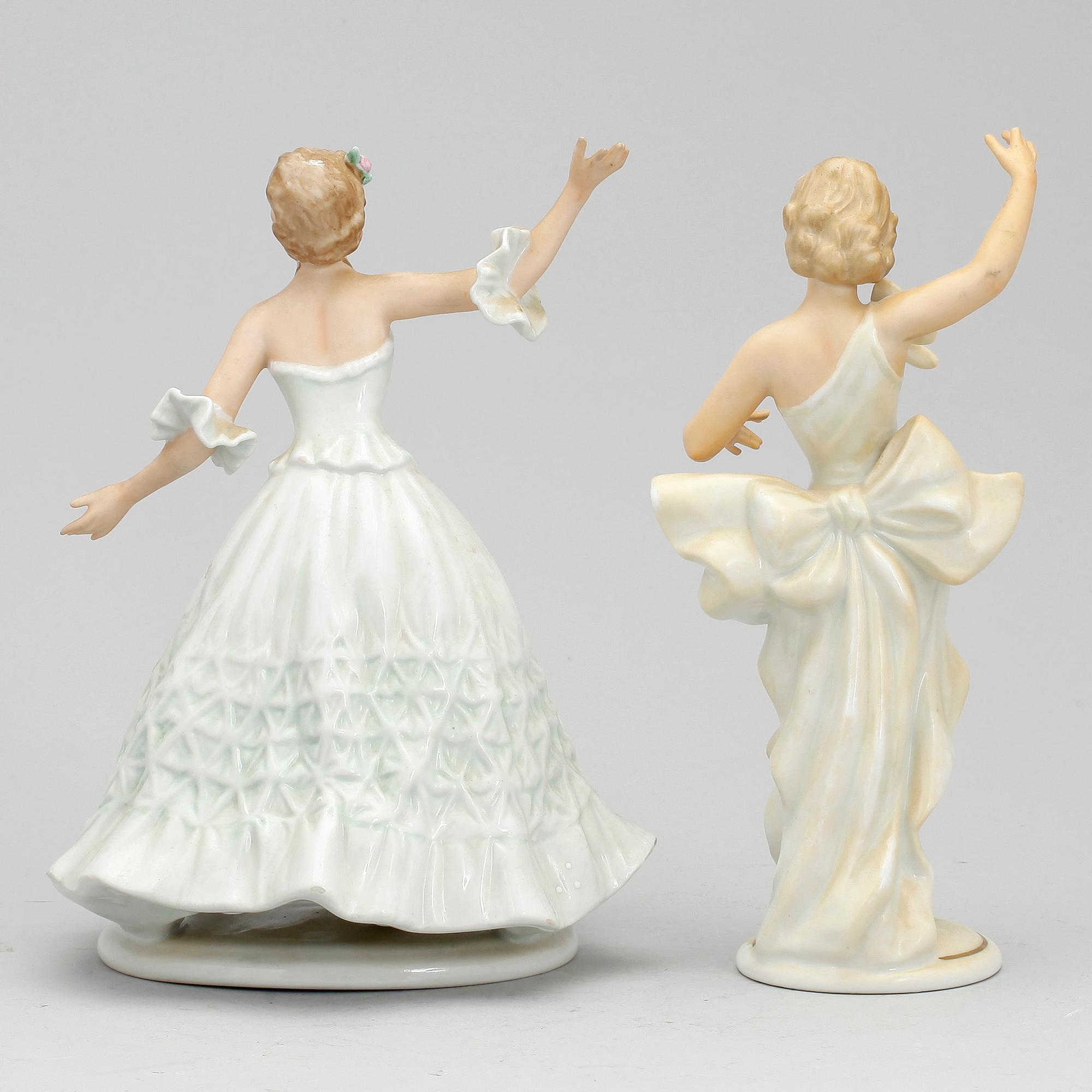 FIGURINER, ett par, porslin, Wallendorf, Tyskland, 1900-talets första hälft.