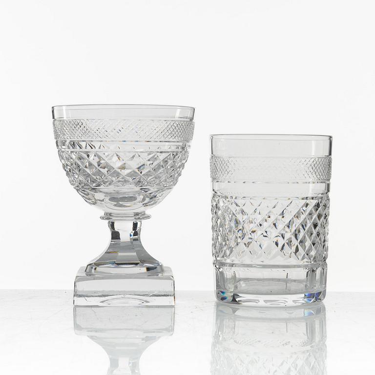 Elis Bergh, glasservis, 48 delar, "Kent", Kosta, 1900-talets andra hälft.