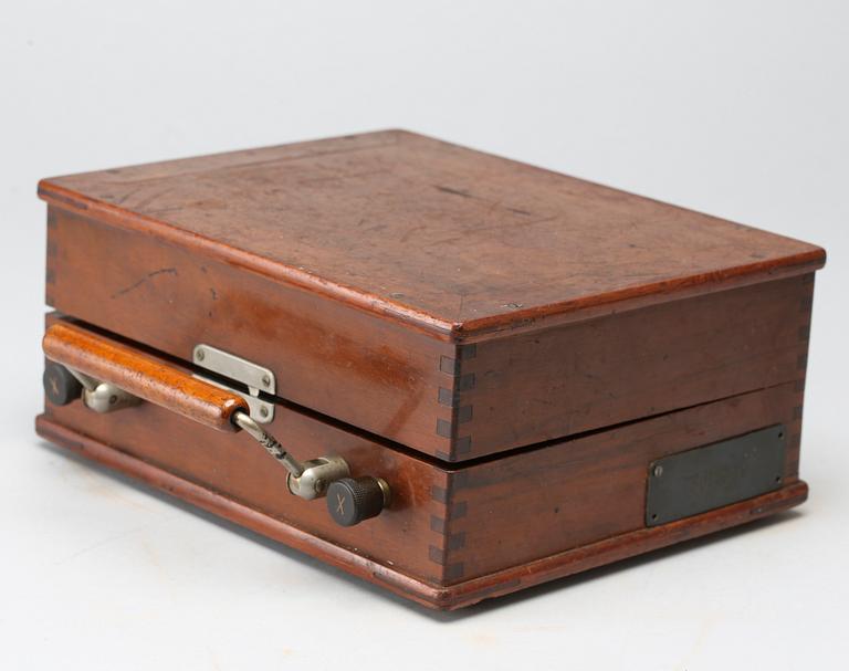 TEKNISK APPARATUR (blixtmätare) början av 1900-talet.