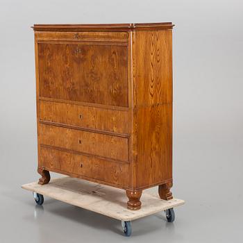 A MID 19TH CENTURY BUREAU.